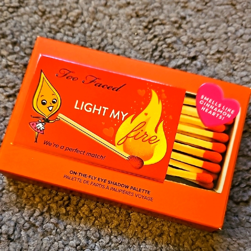 Too Faced - Light My Fire eyeshadow palette